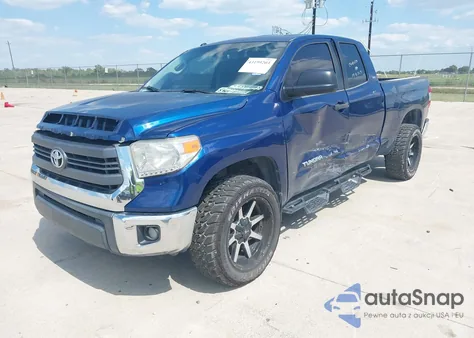 2014 Toyota Tundra Sr5 4.6L V8 z USA, uszkodzony, nr VIN 5TFUM5F15EX051432